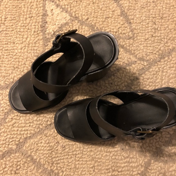 Black urban outfitters heels - Picture 2 of 3